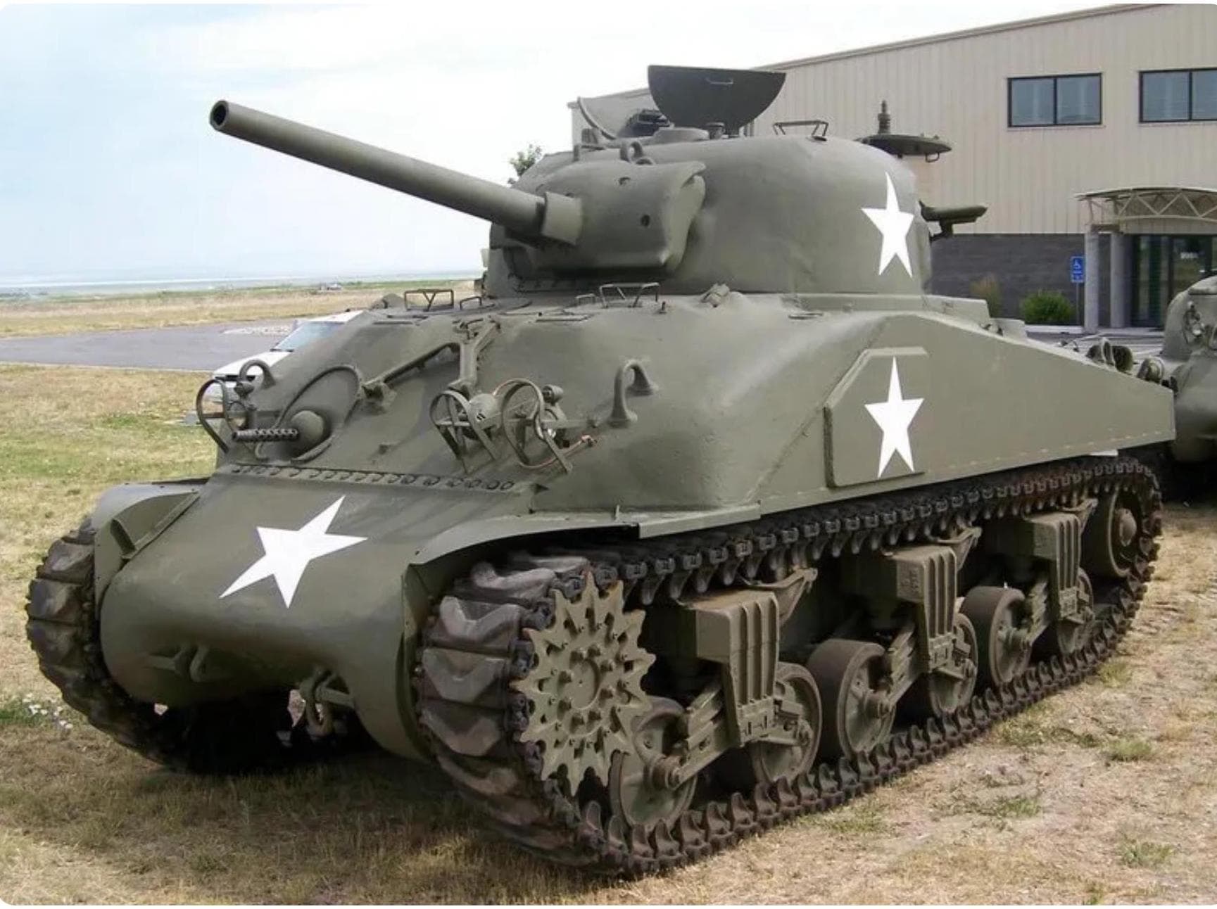 Sherman 75 Tank 6